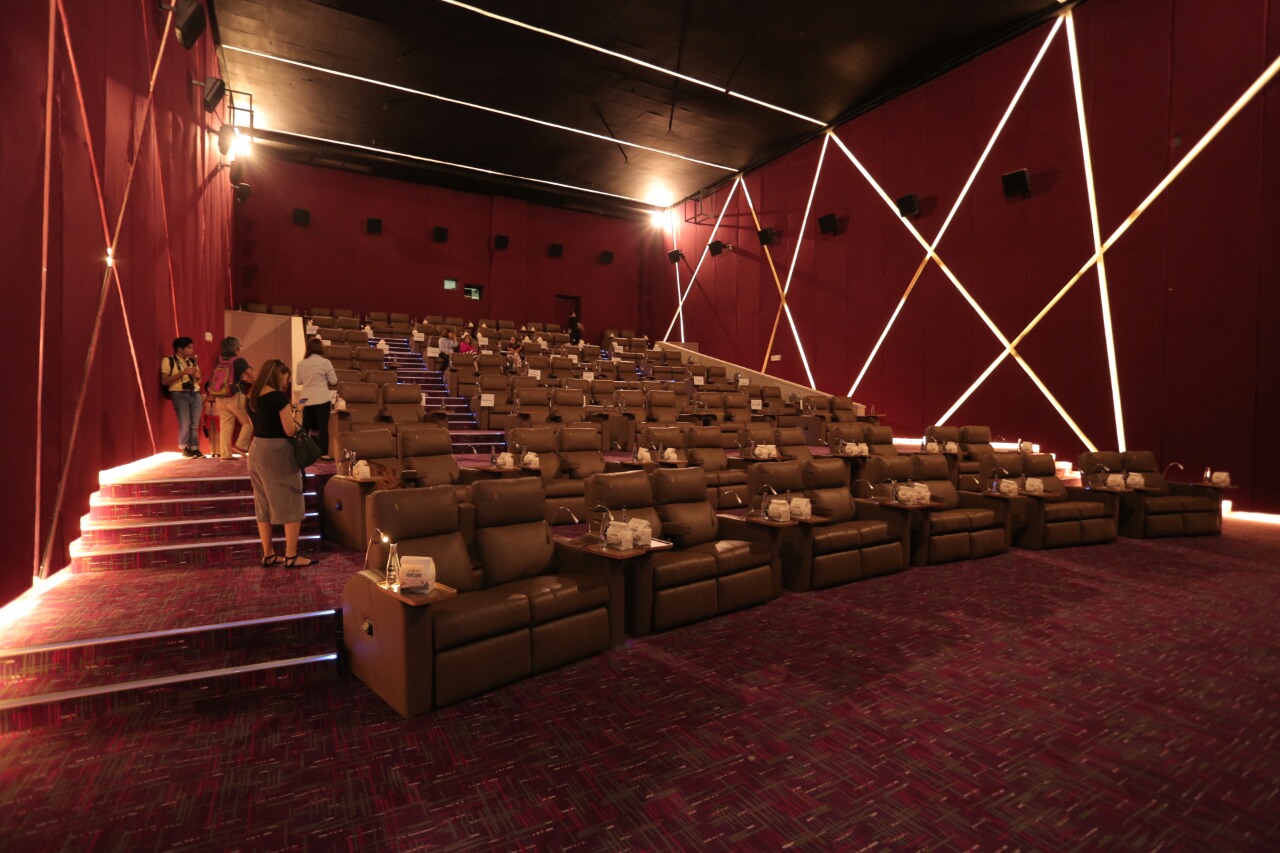 StateoftheArt Venice Cineplex Now Open at Venice Grand Canal